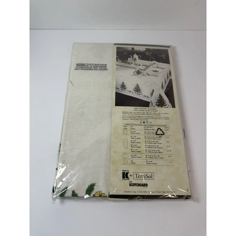 Nikko Christmastime Holiday Tablecloth Cotton Scotchguard 70